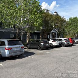 400 Vista Lake Drive