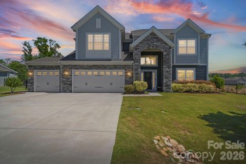 275 Bouchard Drive