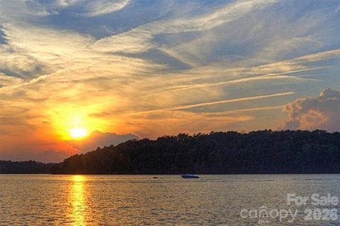 110 Watch Harbor Road sold home in Uwharrie Point, Badin Lake, NC