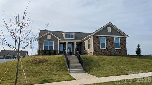 1628 Dresden Drive active home in Stoneridge Hills, Rock Hill, SC