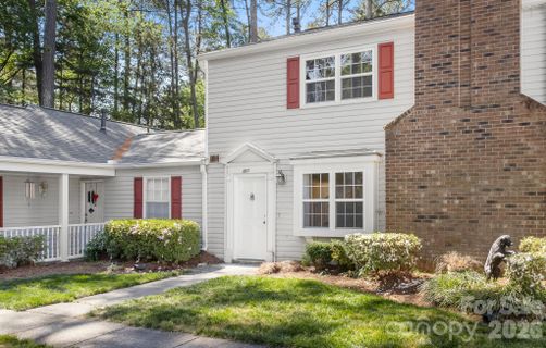 8517 Castle Pine Court sold home in Falconbridge, Charlotte, NC