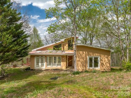 76 Raven Rock Lane