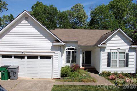11632 Long Forest Drive active home in Eastfield, Charlotte, NC