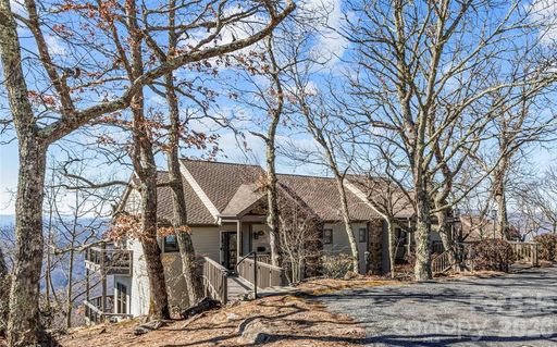 140 Slickrock Road active home in Mountain Air, Burnsville, NC