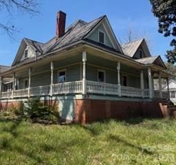 2231 Us 221 Highway