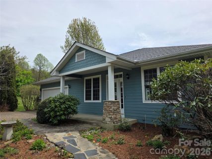 35 Stonecrest Court active home in Kenmure, Flat Rock, NC