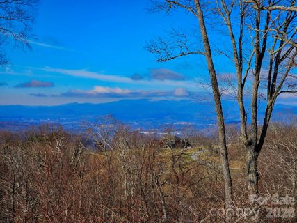 214 Summerset Drive active home in Grand Highlands At Bearwallow, Hendersonville, NC
