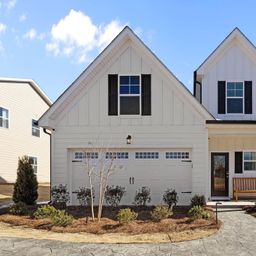 1043 Rocking Horse Road