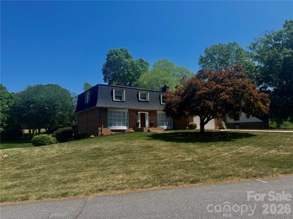 3740 6th Street sold home in Falling Creek, Hickory, NC