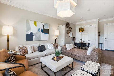 2990 Selwyn Avenue active home in Myers Park, Charlotte, NC