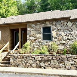 44 Sagebrush Circle