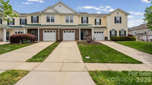 6040 Black Heath Drive active home in Arlington, Fort Mill, SC
