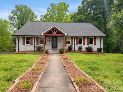 706 Crescent Drive active home in Eastwood Park, Cherryville, NC