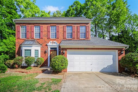 11647 Northwoods Forest Drive pending home in Brookmere, Charlotte, NC
