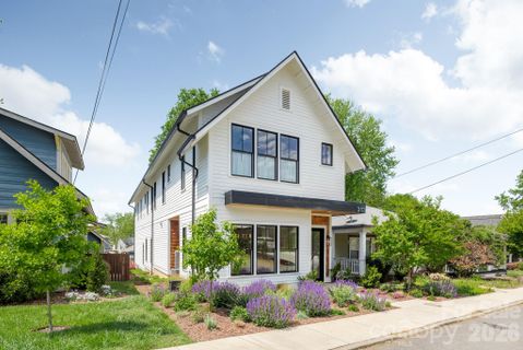 313 Solomon Street active home in Biddleville, Charlotte, NC