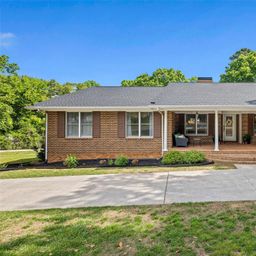 1709 Lakeview Drive
