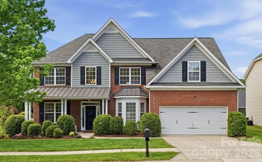 15007 Taylor Ridge Lane pending home in Huntington Forest, Charlotte, NC