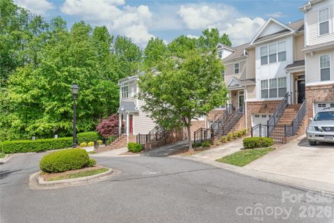 7111 Founders Club Court pending home in Highland Creek, Charlotte, NC