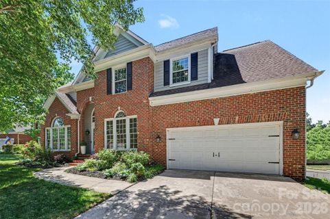 6213 Knightsgate Court active home in Highland Creek, Charlotte, NC