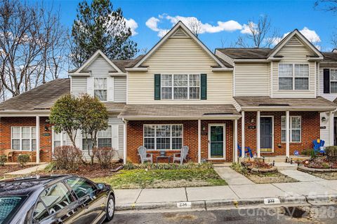 232 Butler Place sold home in The Townes At River Crossing, Fort Mill, SC