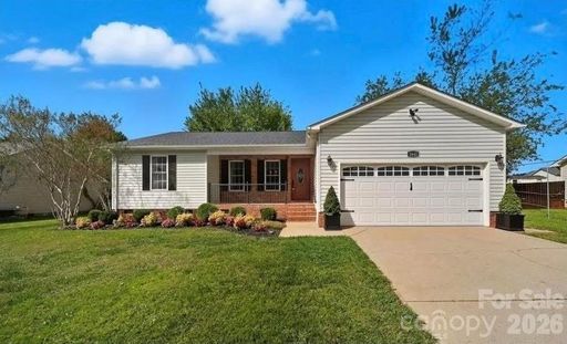 1641 Farmington Hills Drive sold home in Farmington Hills, Conover, NC
