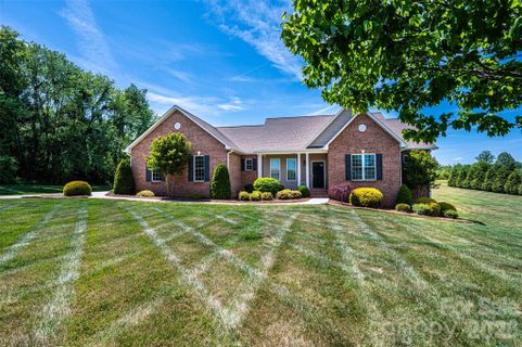 379 Horseshoe Bend Road