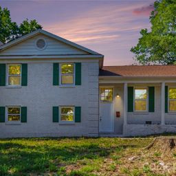 5439 Kerry Lane