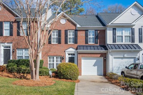 1804 Robinwood Village Drive sold home in Robinwood Village, Gastonia, NC