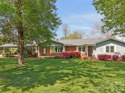 927 Ladson Road