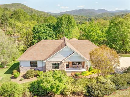 6 Clear Vista Drive sold home in Clear Vista, Asheville, NC