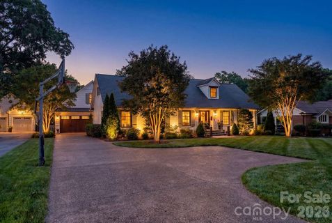 3335 Providence Road active home in Providence Park, Charlotte, NC
