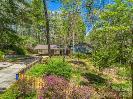 31 Firefly Lane