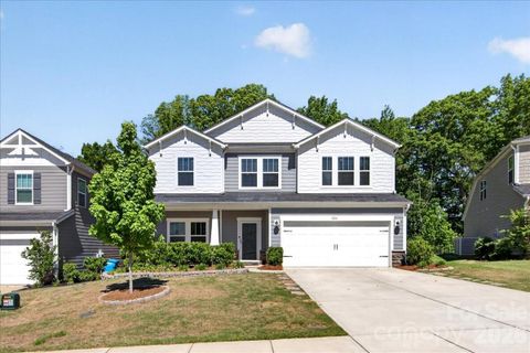 Homes in Amberley, Belmont