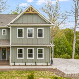 17 Baxter Woods Lane