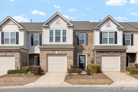 2434 Royal York Avenue pending home in Park South Station, Charlotte, NC