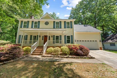 2726 Kirkholm Drive sold home in The Heathers, Matthews, NC