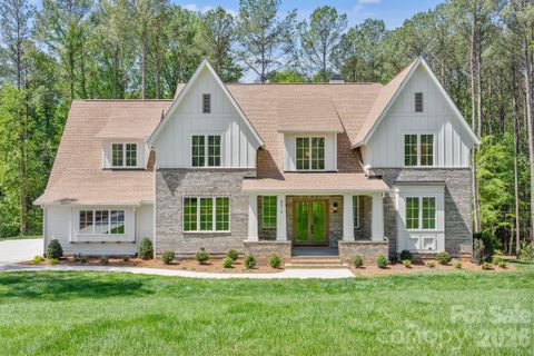 8016 Gulf Creek Road active home in Riverchase Estates, Lancaster, SC
