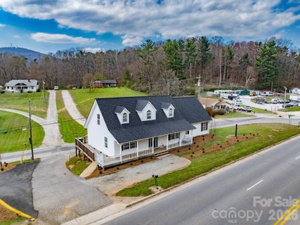 396 New Leicester Highway