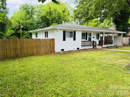 1211 Campus Street