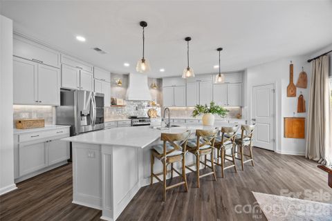 138 Lambeth Loop active home in Gambill Forest, Mooresville, NC