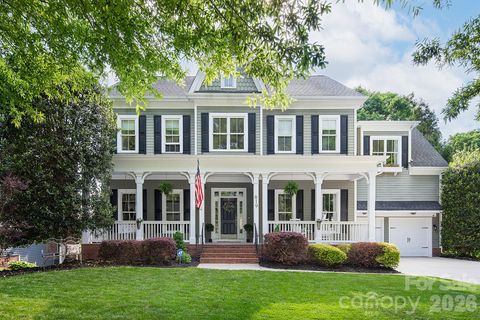 619 N Oak Drive