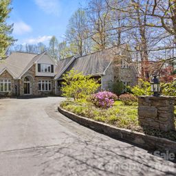 106 Farwood Court