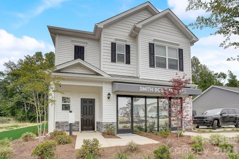 1305 Red River Drive pending home in Country Club Village, Salisbury, NC