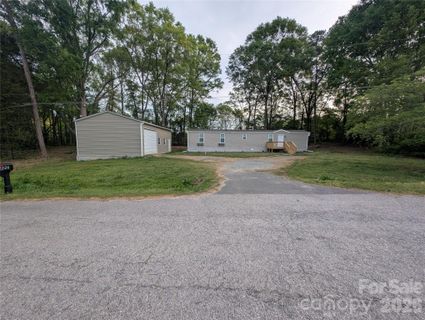 1220 Woodridge Drive