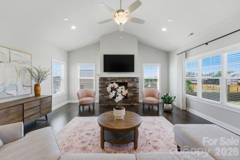 Homes in Castlegate, Statesville