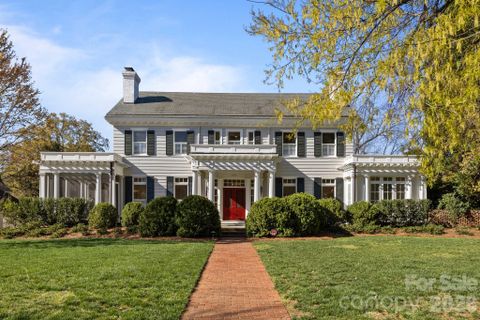 1212 Queens Road