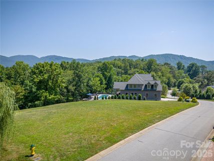 47 Lake Vista Drive pending home in Grand Highlands At Waterford Lakes, Fletcher, NC