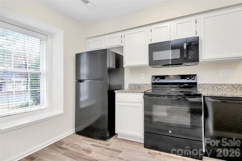 703 Heritage Parkway sold home in Manor Lake, Fort Mill, SC