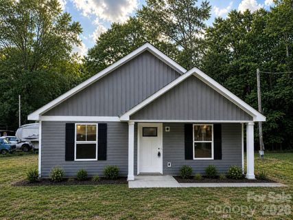 167 Hillcrest Road sold home in Pinehaven, New London, NC