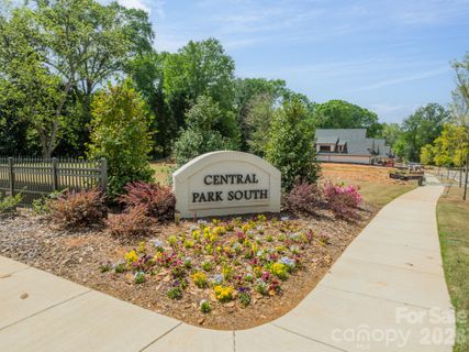 519 Winding Way active home in Central Park South, Belmont, NC